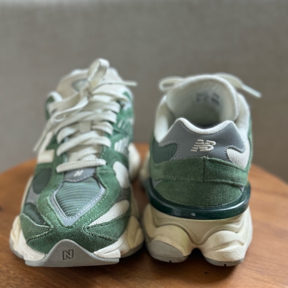 New Balance 9060 Nori/Green/Cream